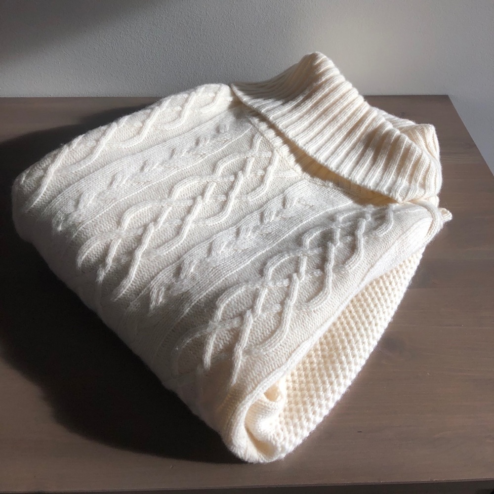 GAP sheep wool turtleneck